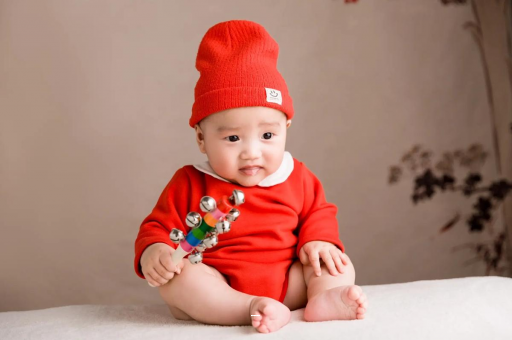 巴音郭楞蒙古孕妇肚子咕噜咕噜